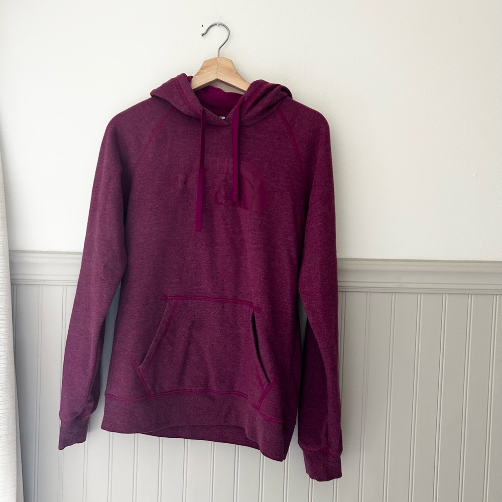 The North Face Women's Medium Burgundy Hoodie Sweatshirt